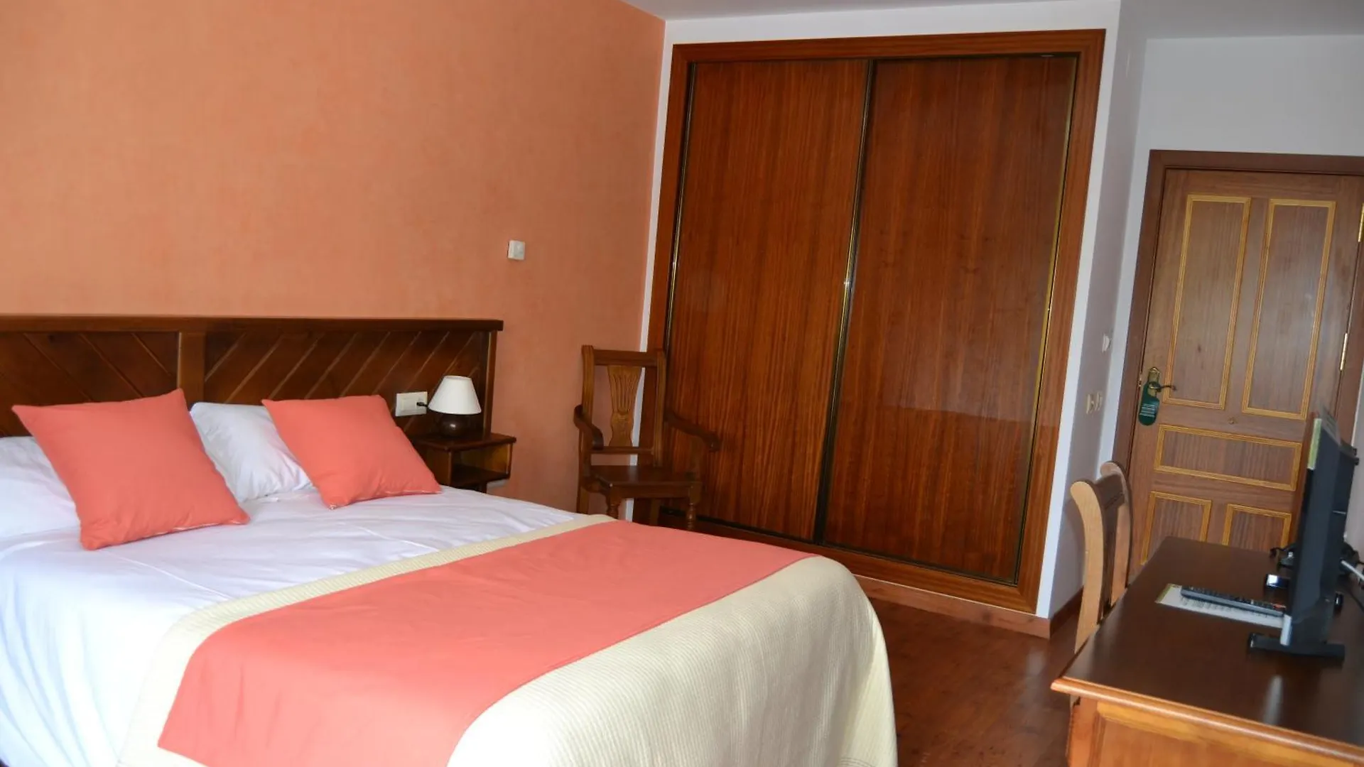 Hotel Rural El Moral El Almicerán