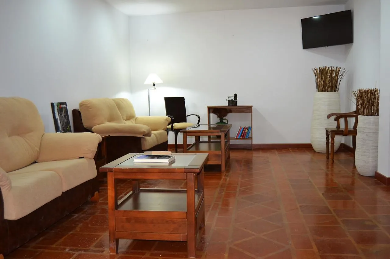 Hotel Rural El Moral El Almicerán